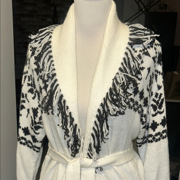 Blu pepper S Black off White Patterned cardigan fringe tie Sweater - Picture 2 of 9